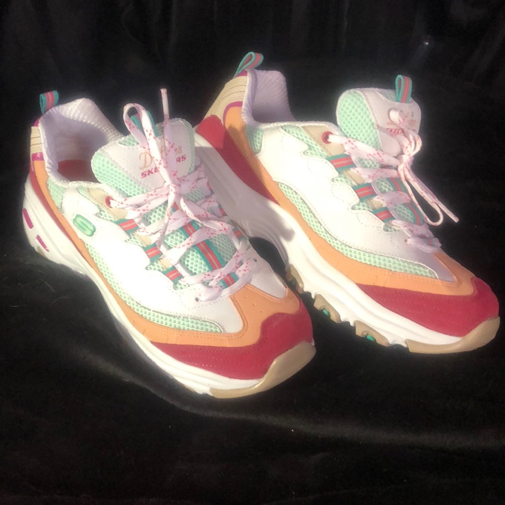 Skechers D’Llites  Air cooled Memory Foam sneakers